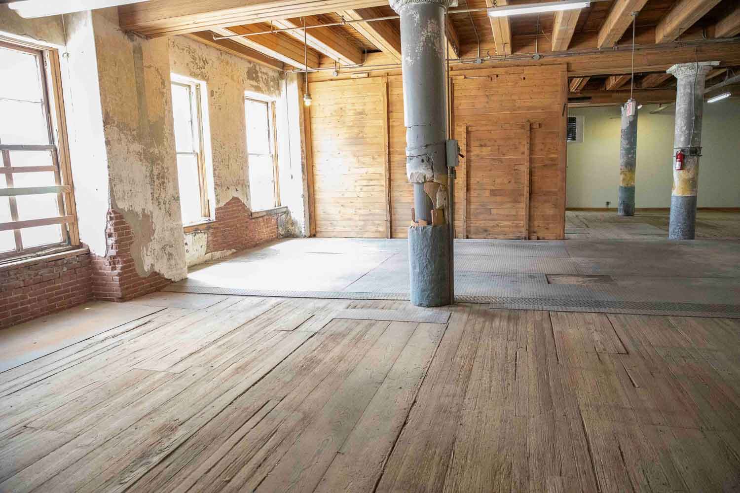 CentralBag_2ndFloor-15-8